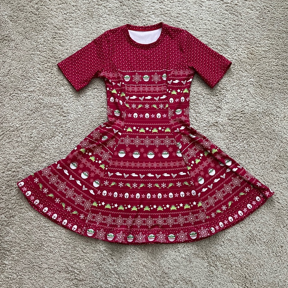 DRESS SIZE XS NWOT STARWARS BLACKMILK MANDALORIAN GROGU RAZOR CREST RED GREEN